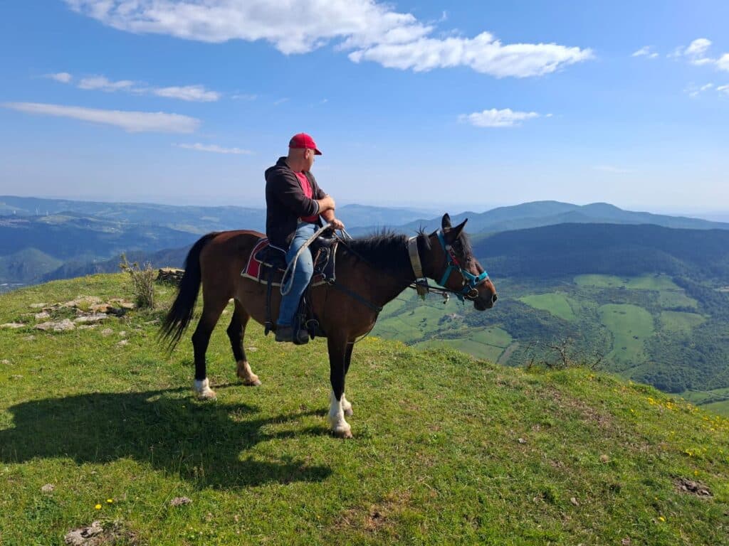 Horseback ride with Dolomiti a Cavallo